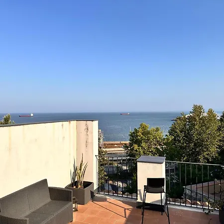 Dimora Lavica Κατάνια